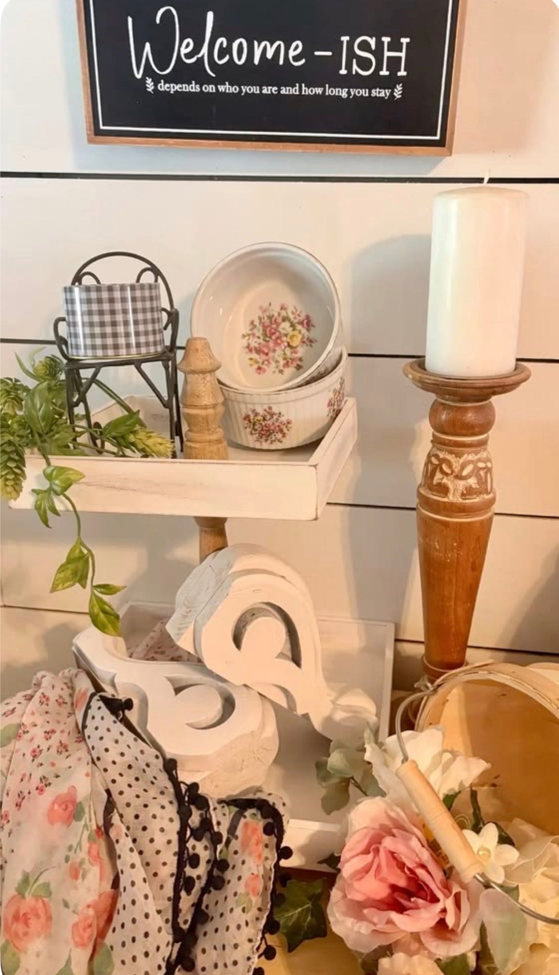 Wonderfully Styled: How to Create a Welcome Sign Vignette
