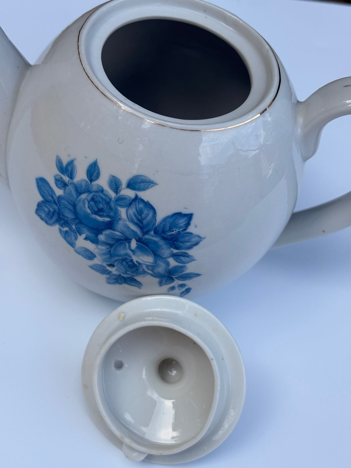 Corelle Vintage Blue Velvet Teapot