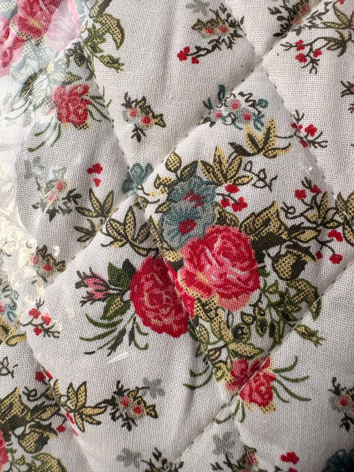 Floral Oven Mitt and Pot Holders by Gold Coast