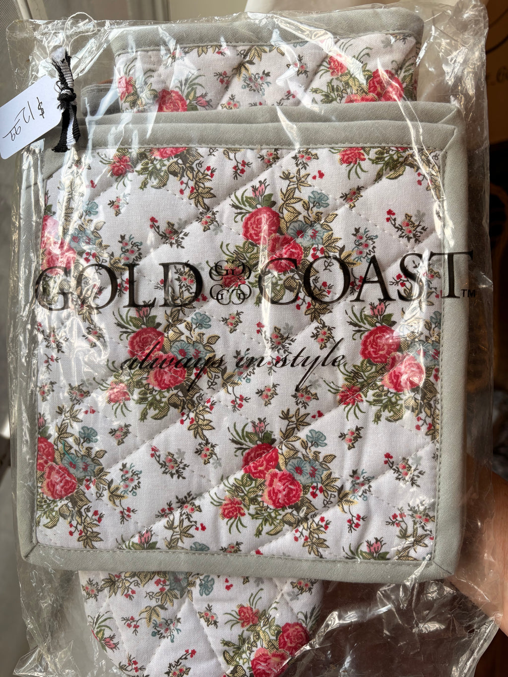 Floral Oven Mitt and Pot Holders by Gold Coast