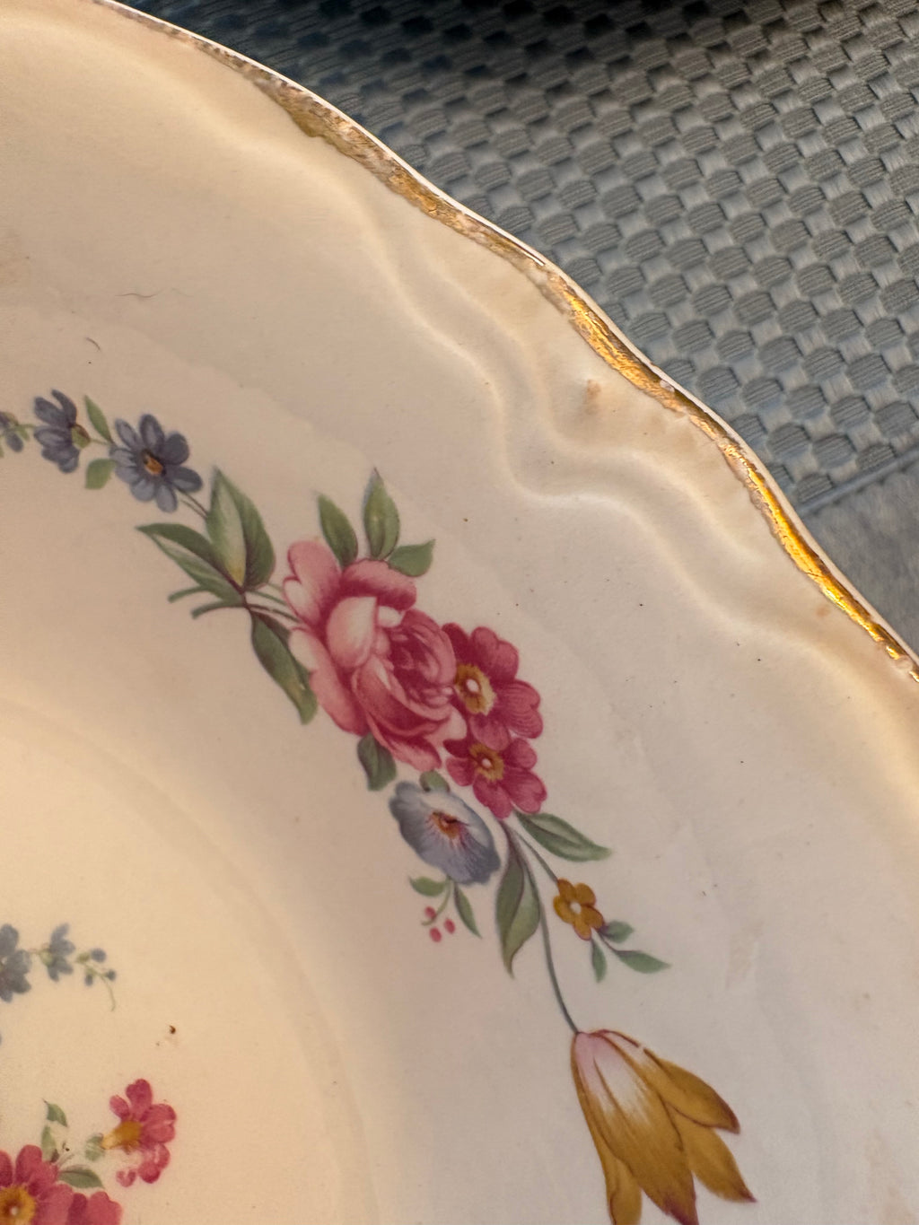 Scio Hazel Pattern 1940s Plates & Bowl Set