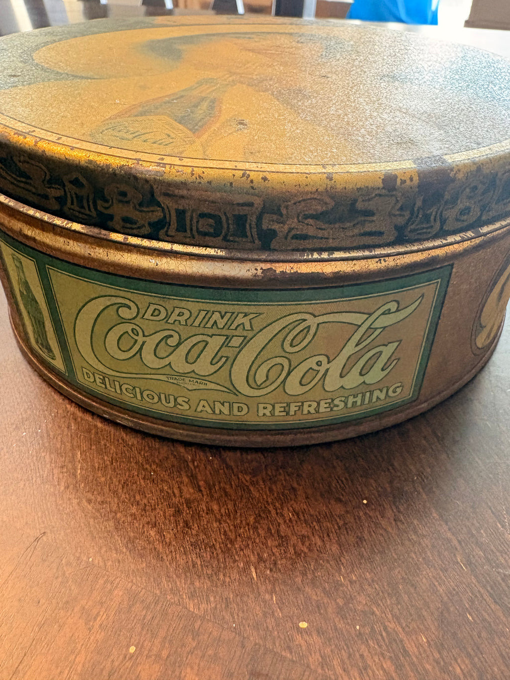 Vintage 1980s Bristol Ware Coca-Cola Round Cookie Tin
