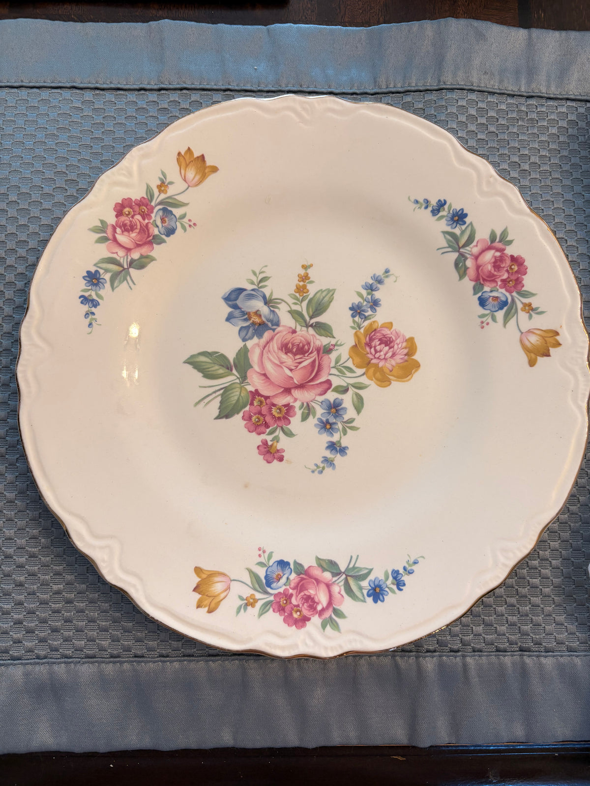 Scio Hazel Pattern 1940s Plates & Bowl Set
