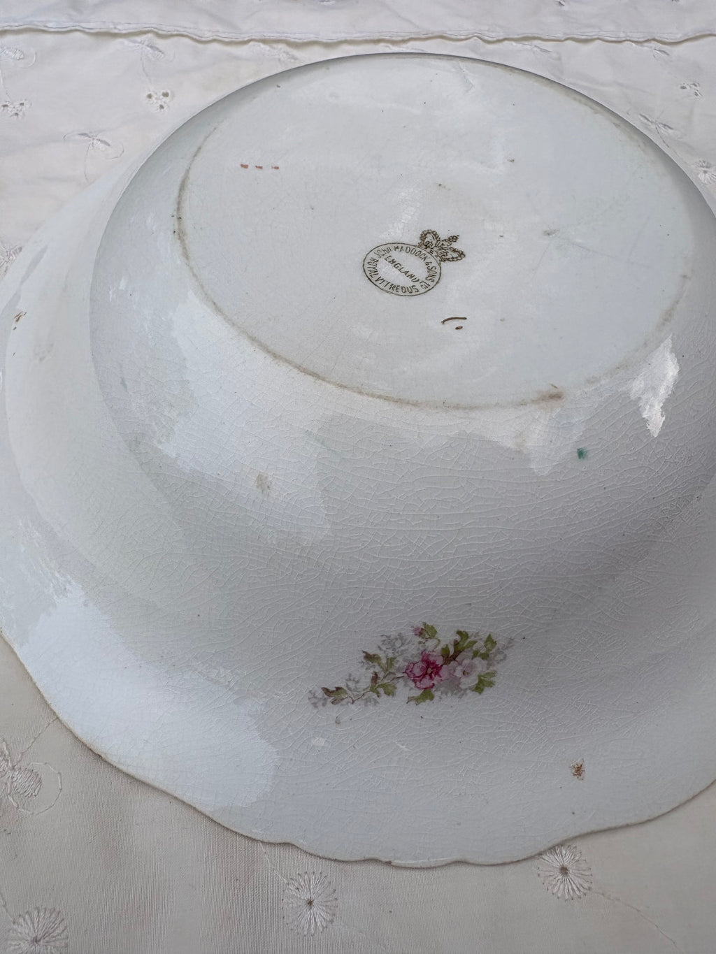 Antique John Maddock & Sons “Old Rose” Serving Bowl