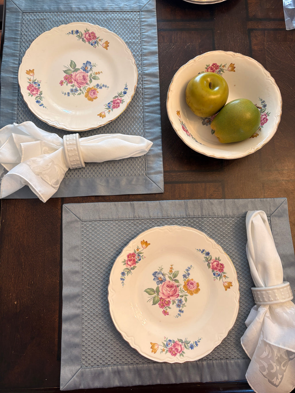 Scio Hazel Pattern 1940s Plates & Bowl Set