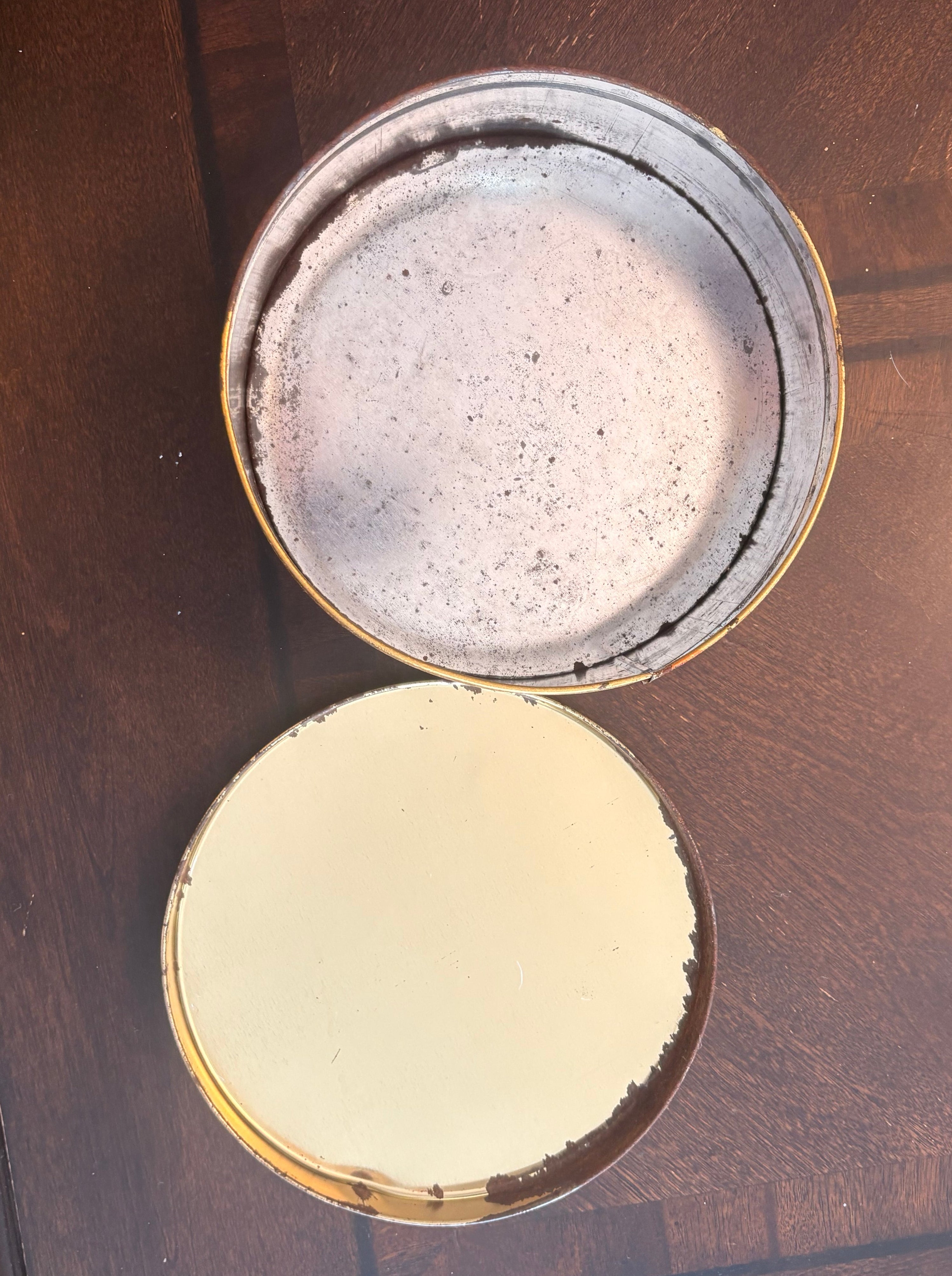 Vintage 1980s Bristol Ware Coca-Cola Round Cookie Tin