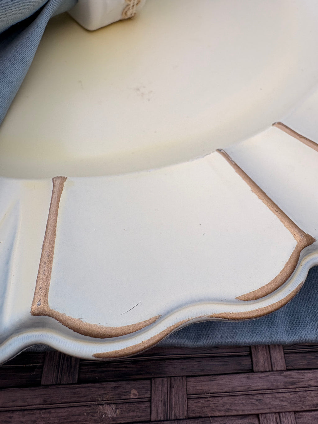 Pier 1 Cream and Gold Scalloped Charger Plates, Set of 2