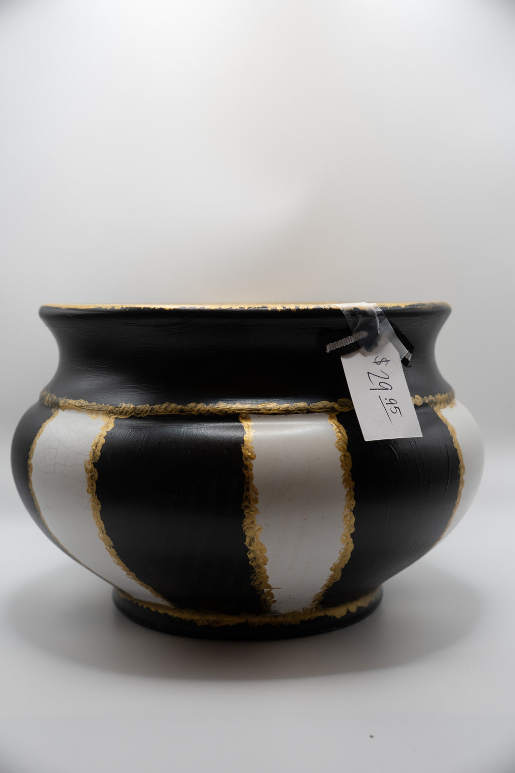 Black & White Planter