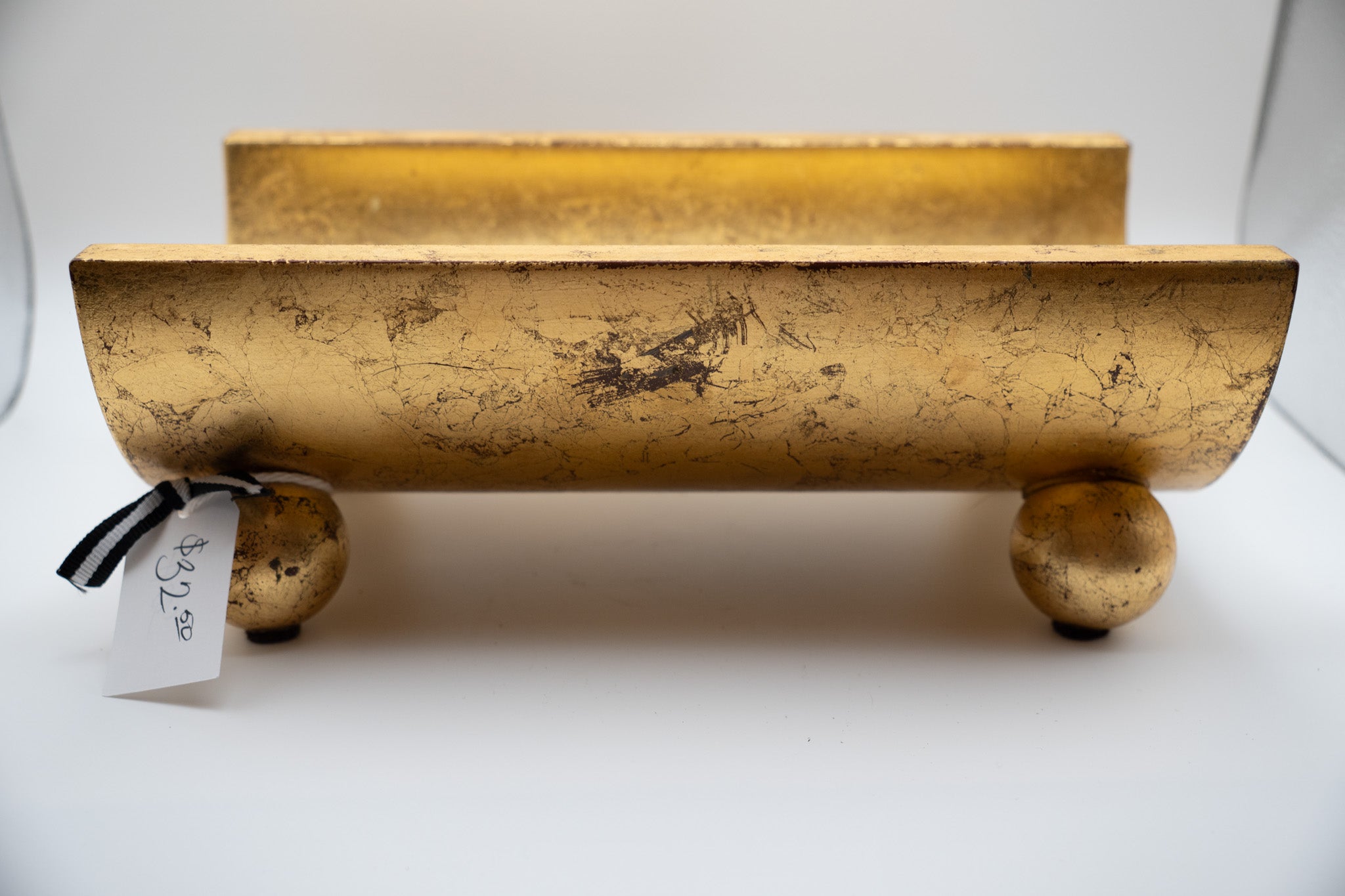 Gold "log" holder