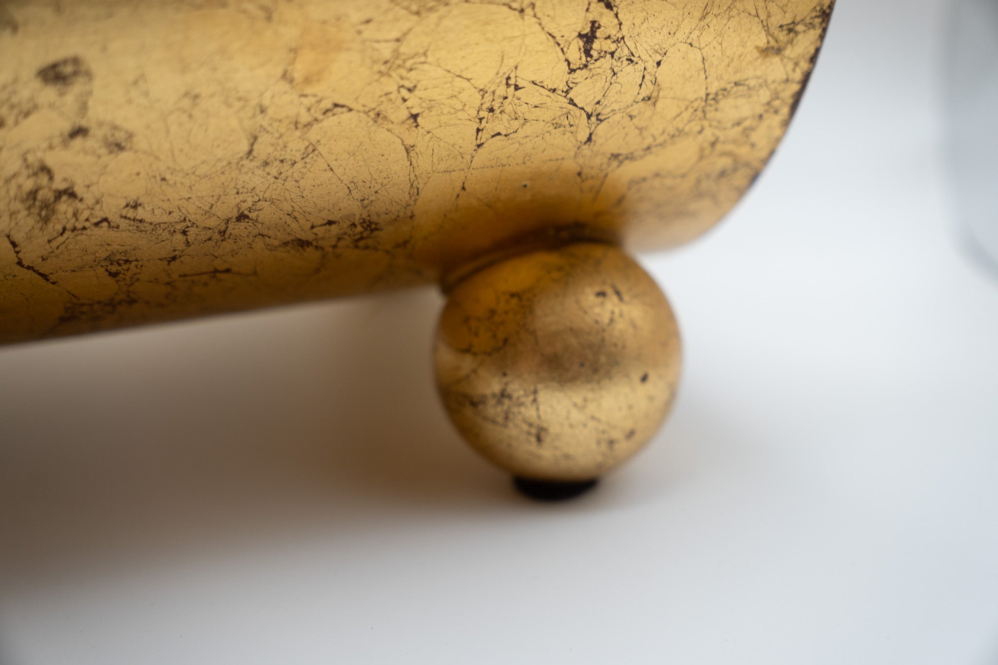Gold "log" holder