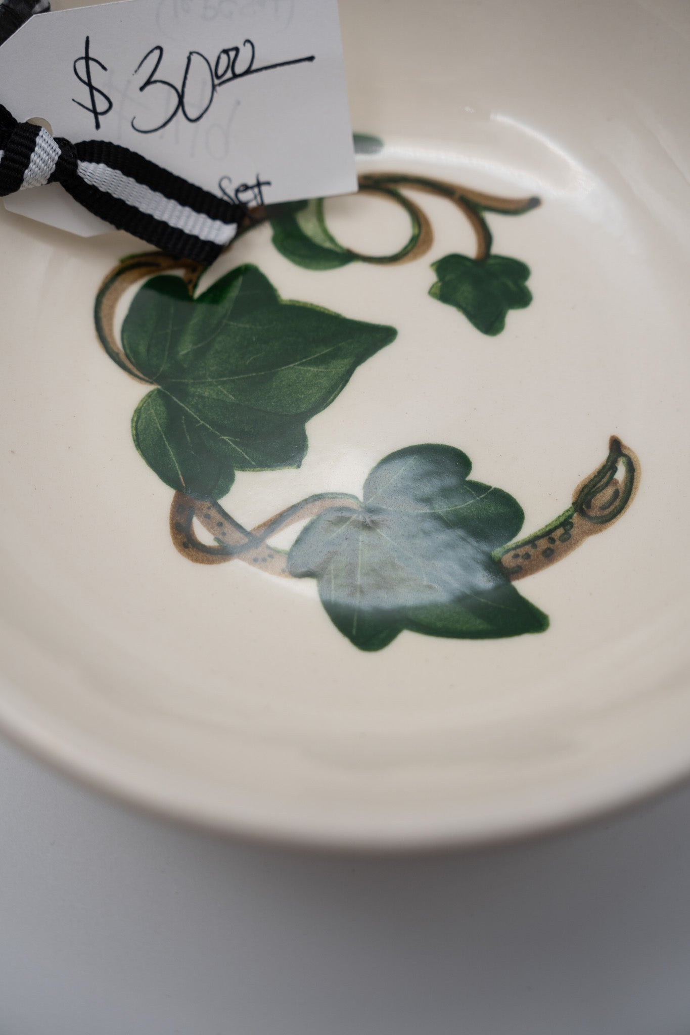 California Ivy Bowls