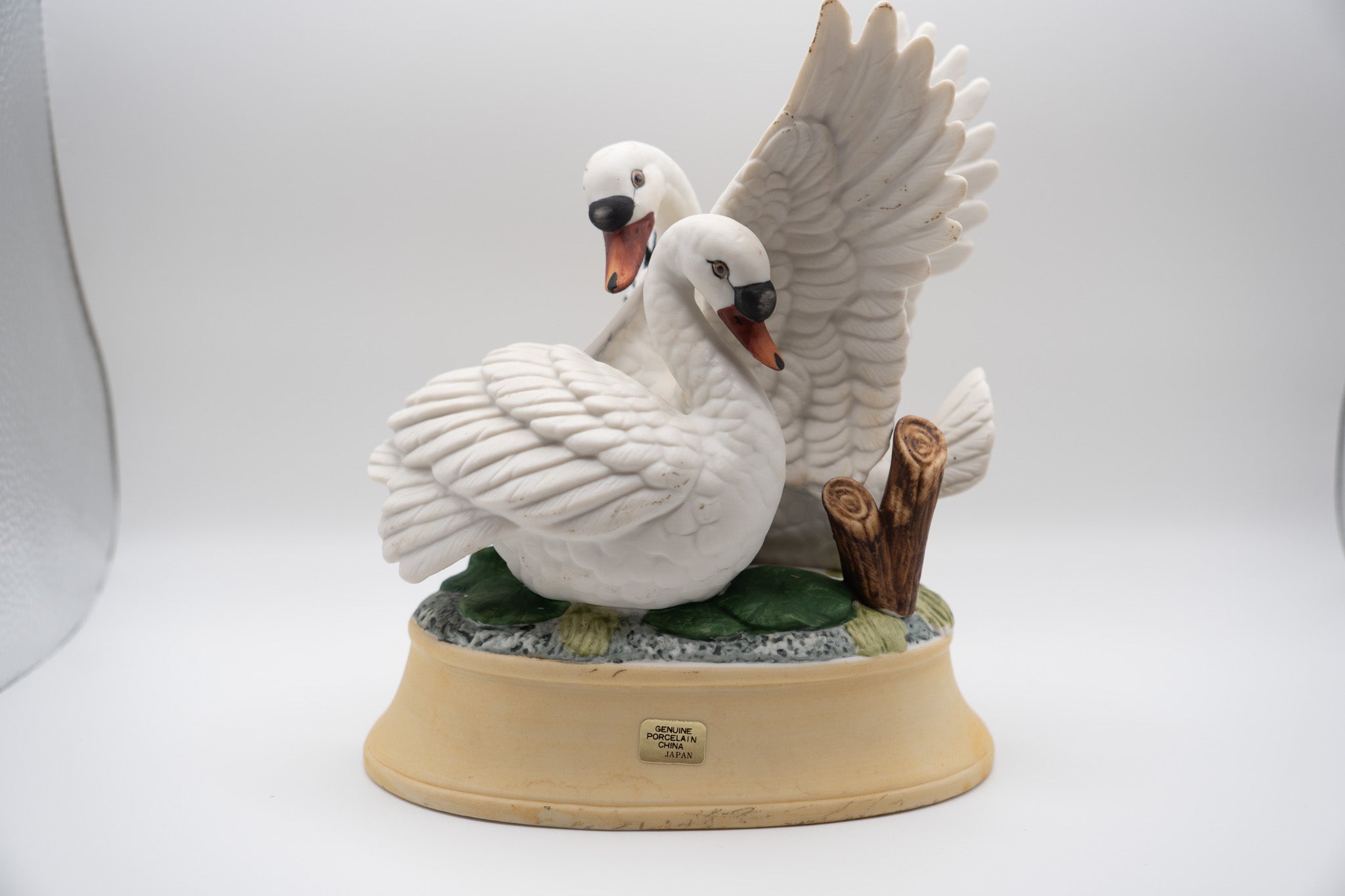 Double Swans Music Box