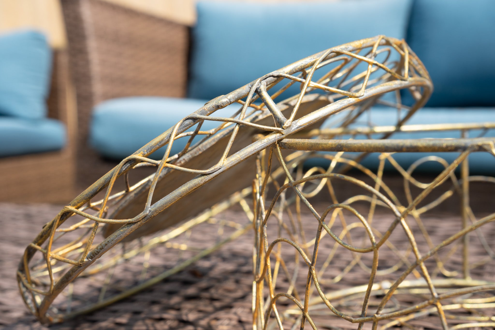 Gold Metal Wire Basket with Lid & Floral Paris Picture