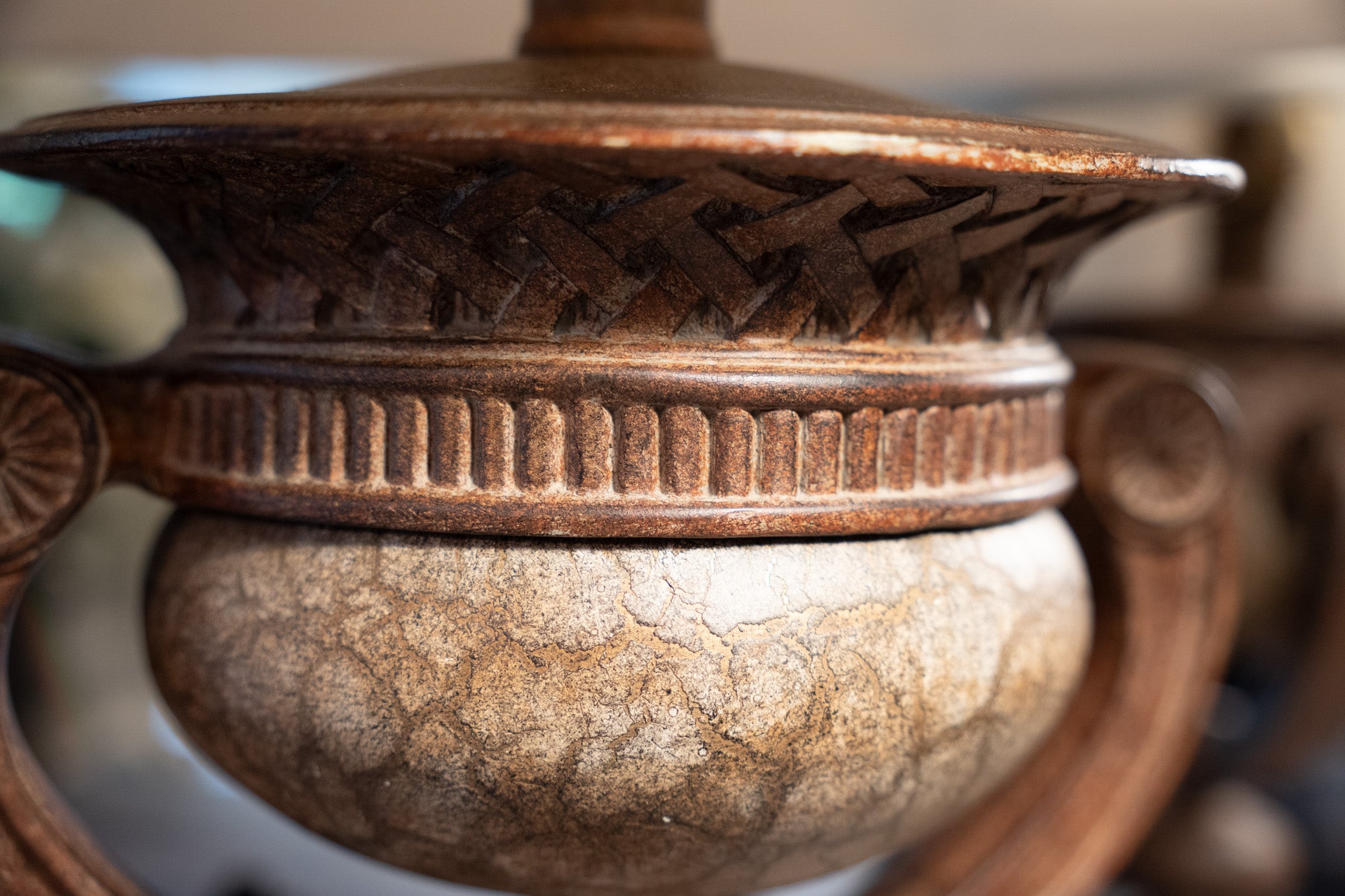 Hampton Bay Urn Style Lamp