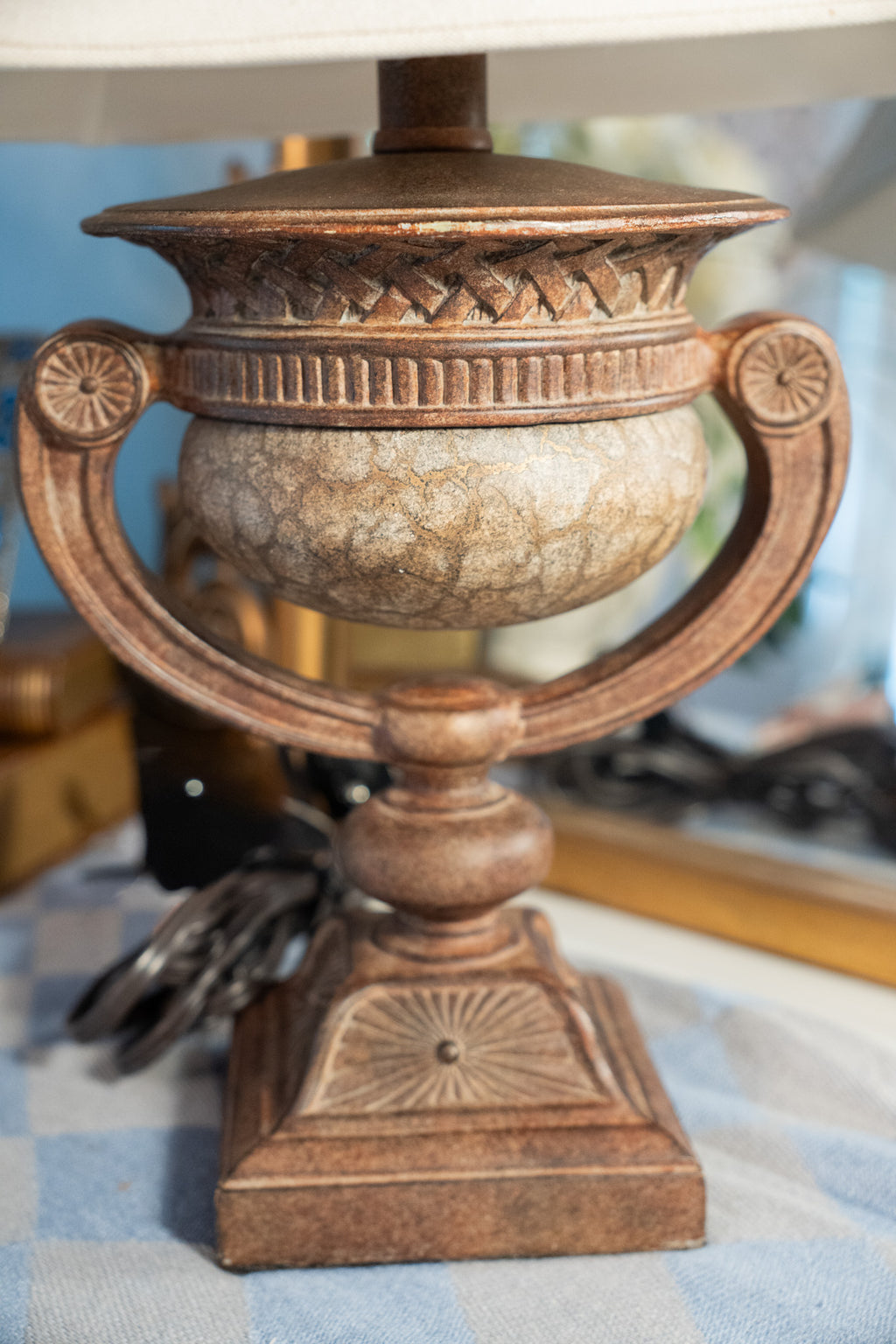 Hampton Bay Urn Style Lamp