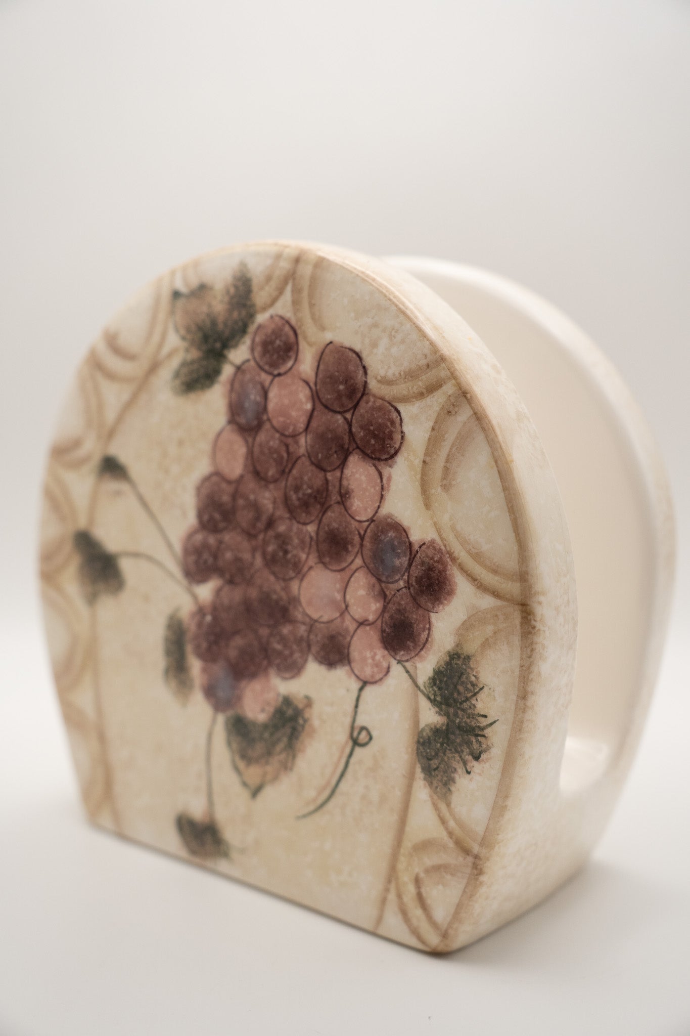 Vintage Oneida Grape & Ivy 4-Piece Set