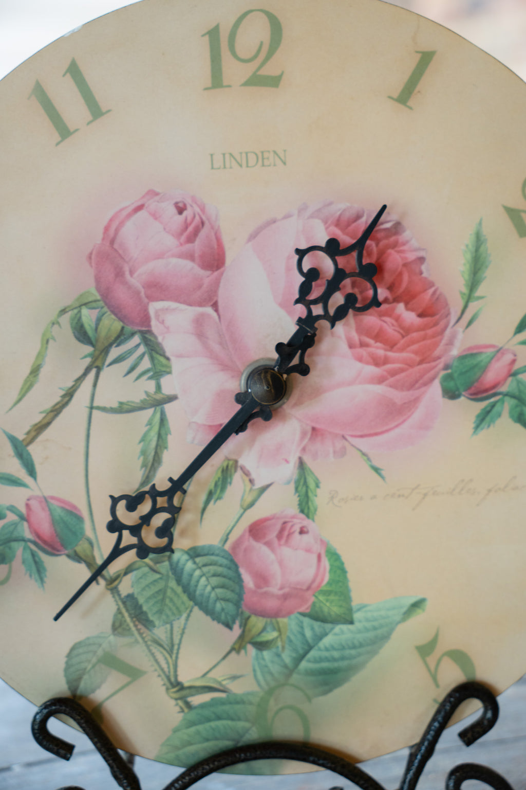 Linden Rose Floral Clock