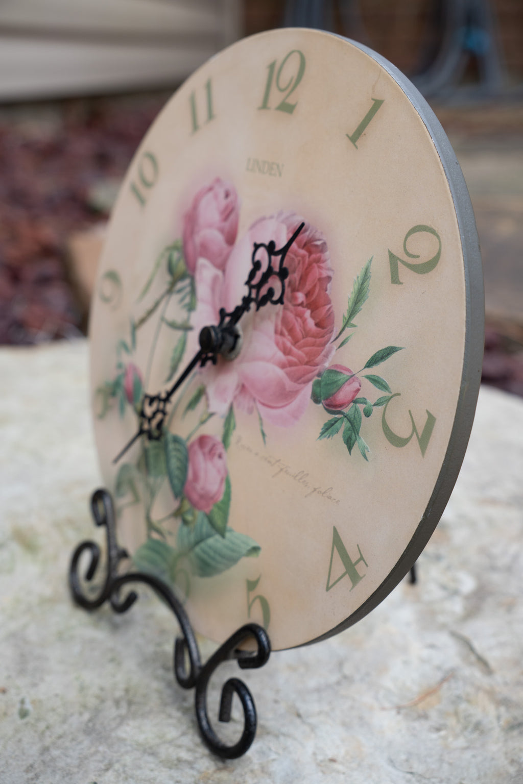 Linden Rose Floral Clock