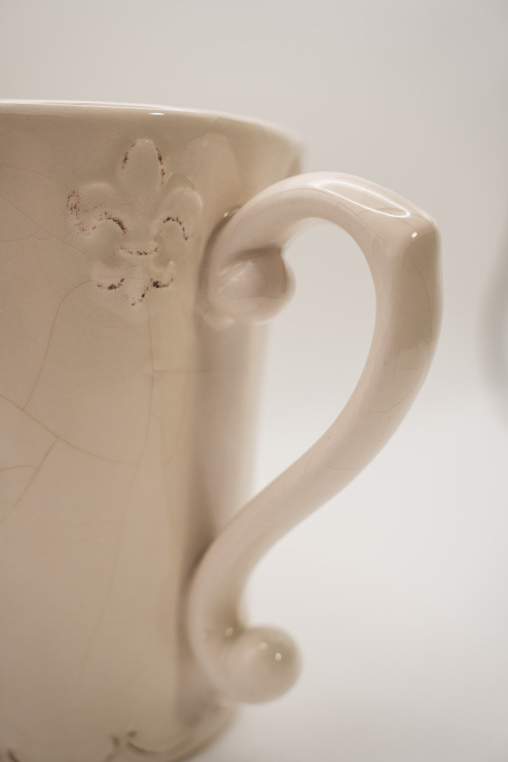Fleur de Lis Mug