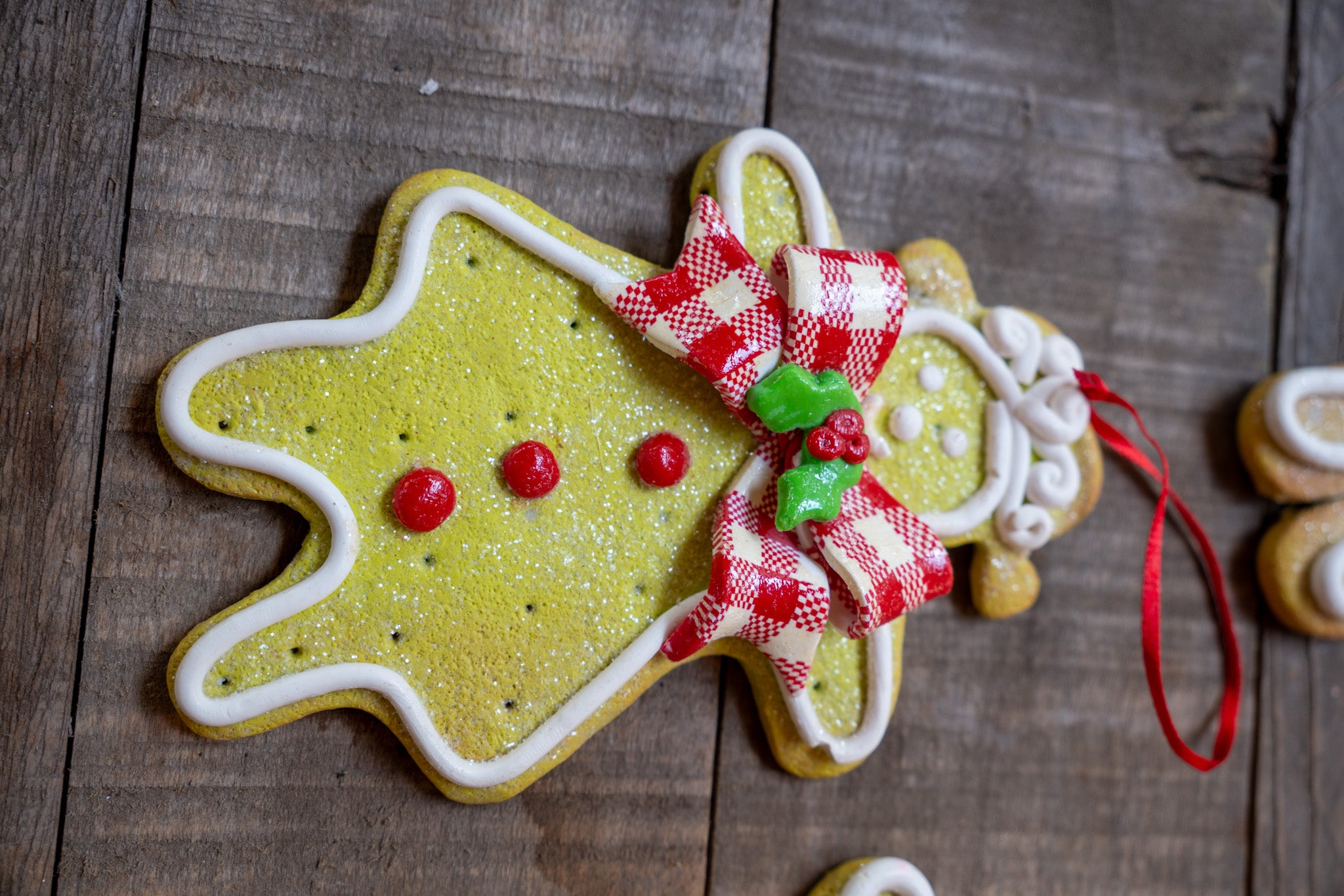 Gingerbread Men Ornaments — 6-Pc Set