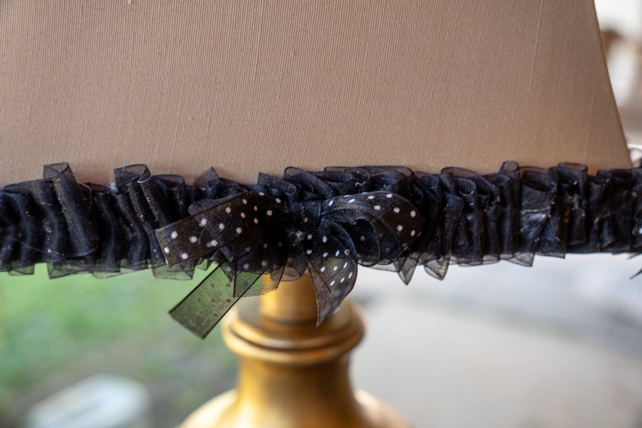 Polka Dot Bows Lamp