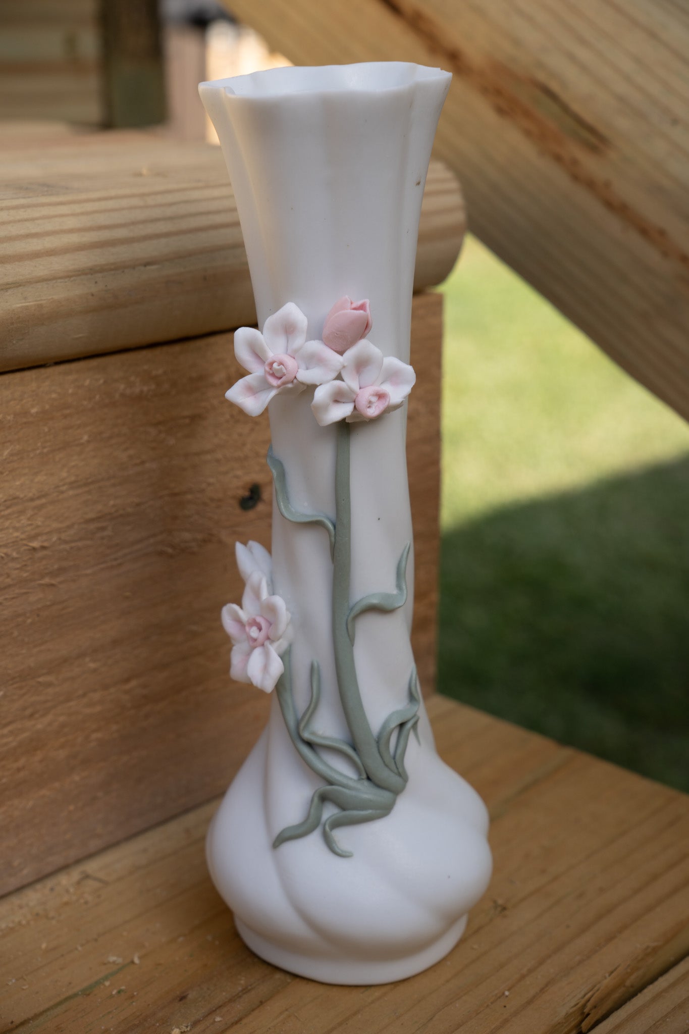 Vintage Japanese Porcelain Bud Vase