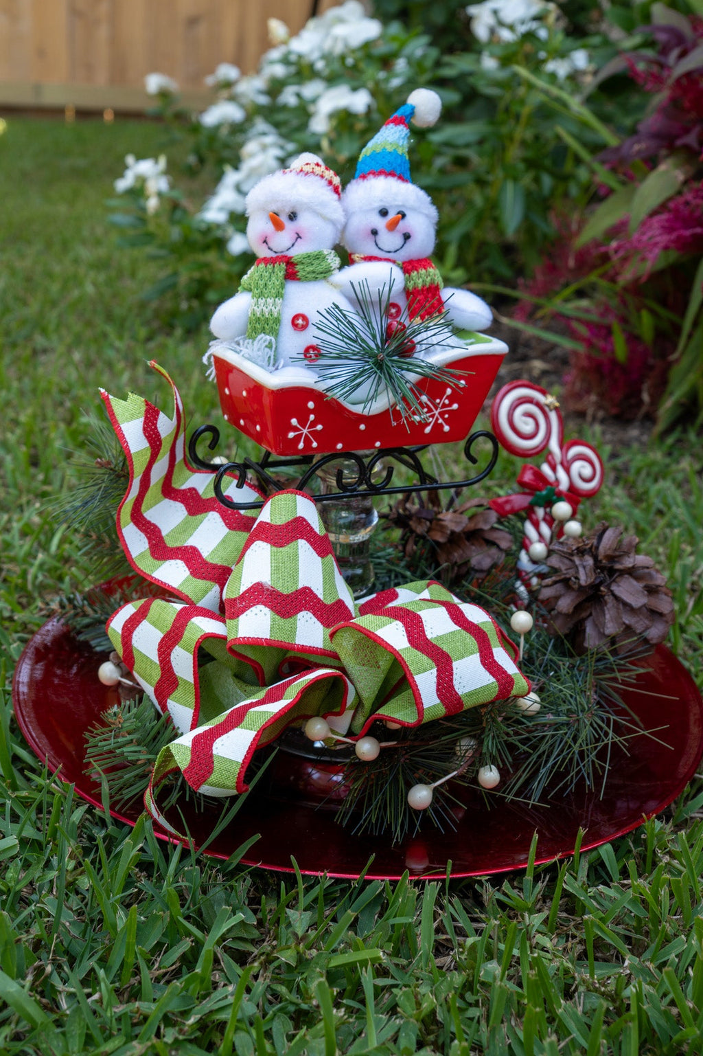 Snowmen in Sleigh Centerpiece