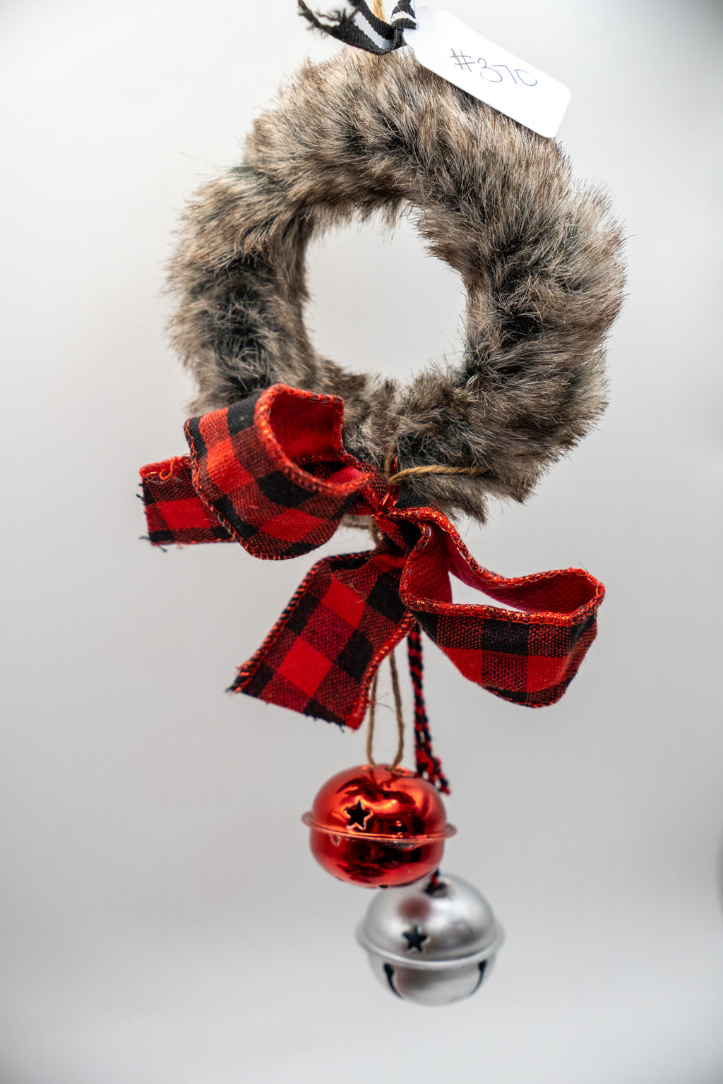 Fur Wreath & Bells Ornament Set — 4-Pc