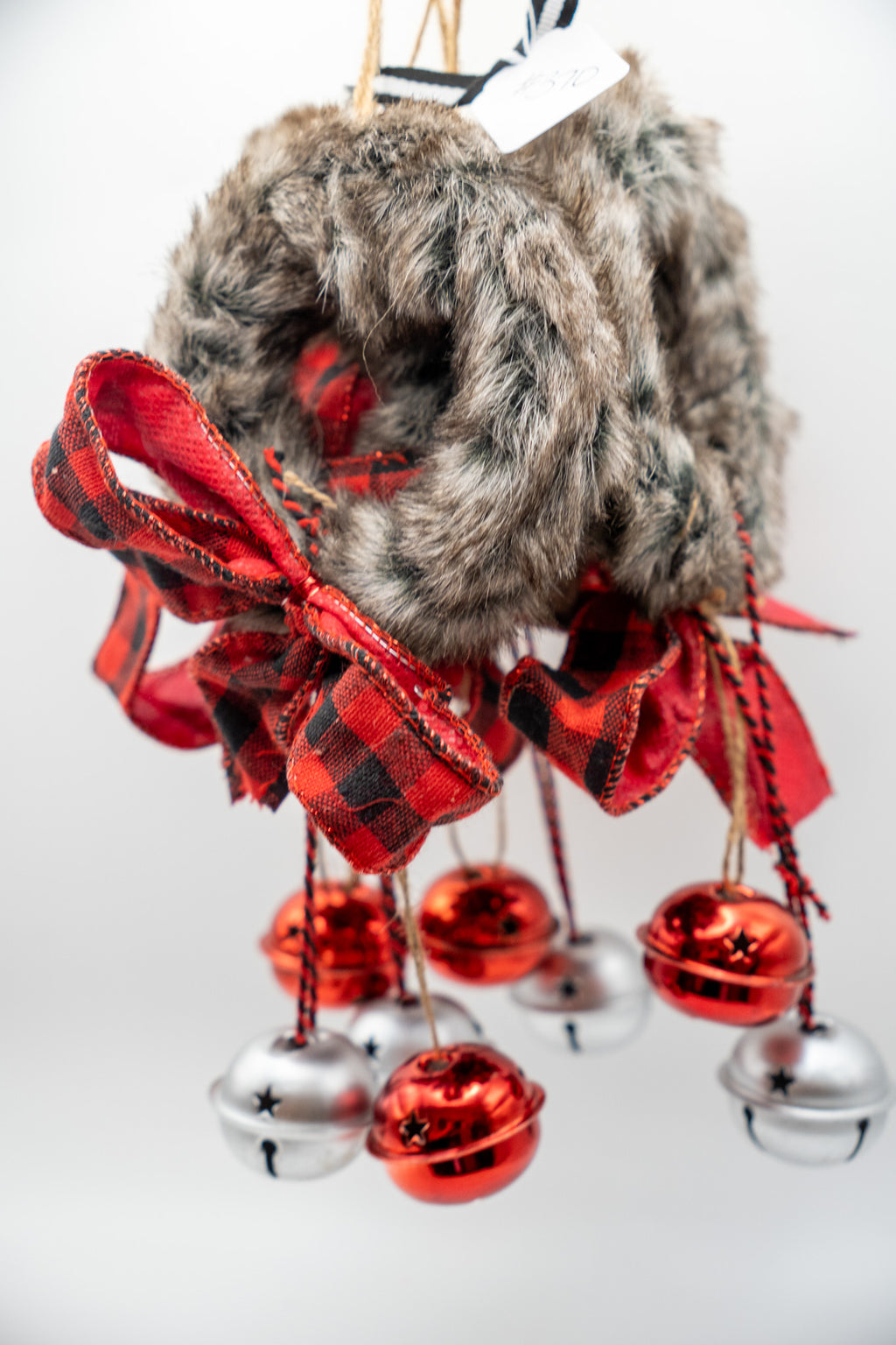 Fur Wreath & Bells Ornament Set — 4-Pc