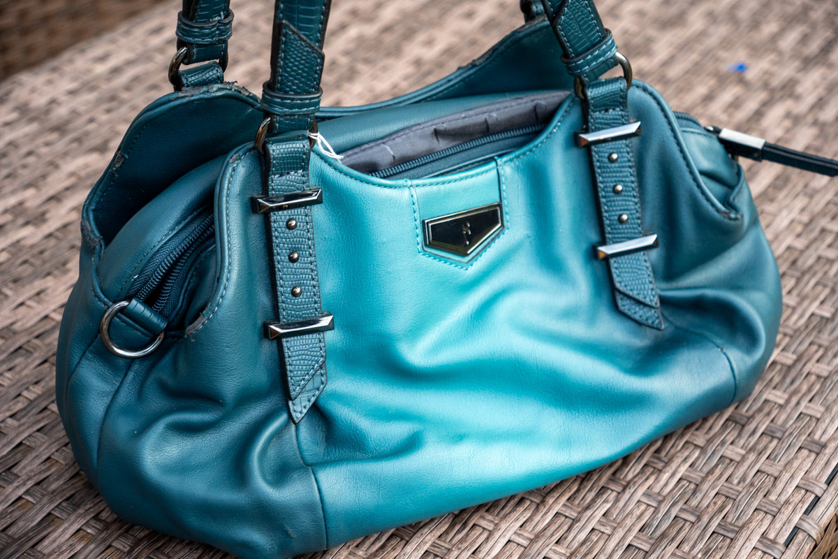 Simply Vera Vera Wang Teal Purse