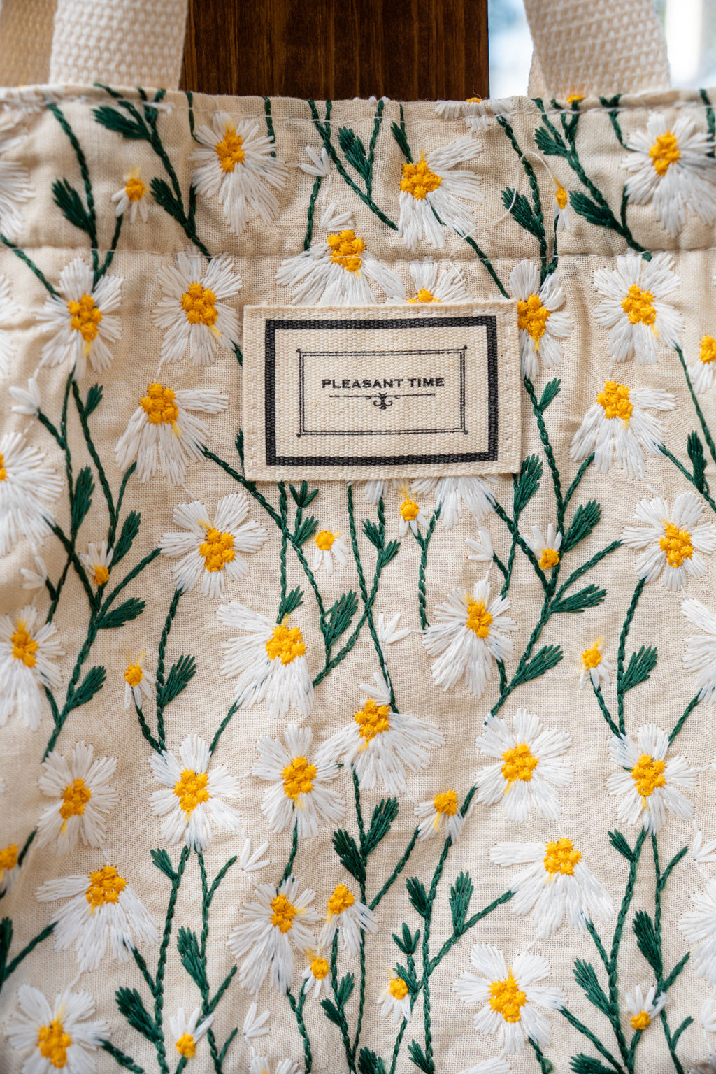 Small Tote Bag with Embroidered Flowers — "Pleasant Time"
