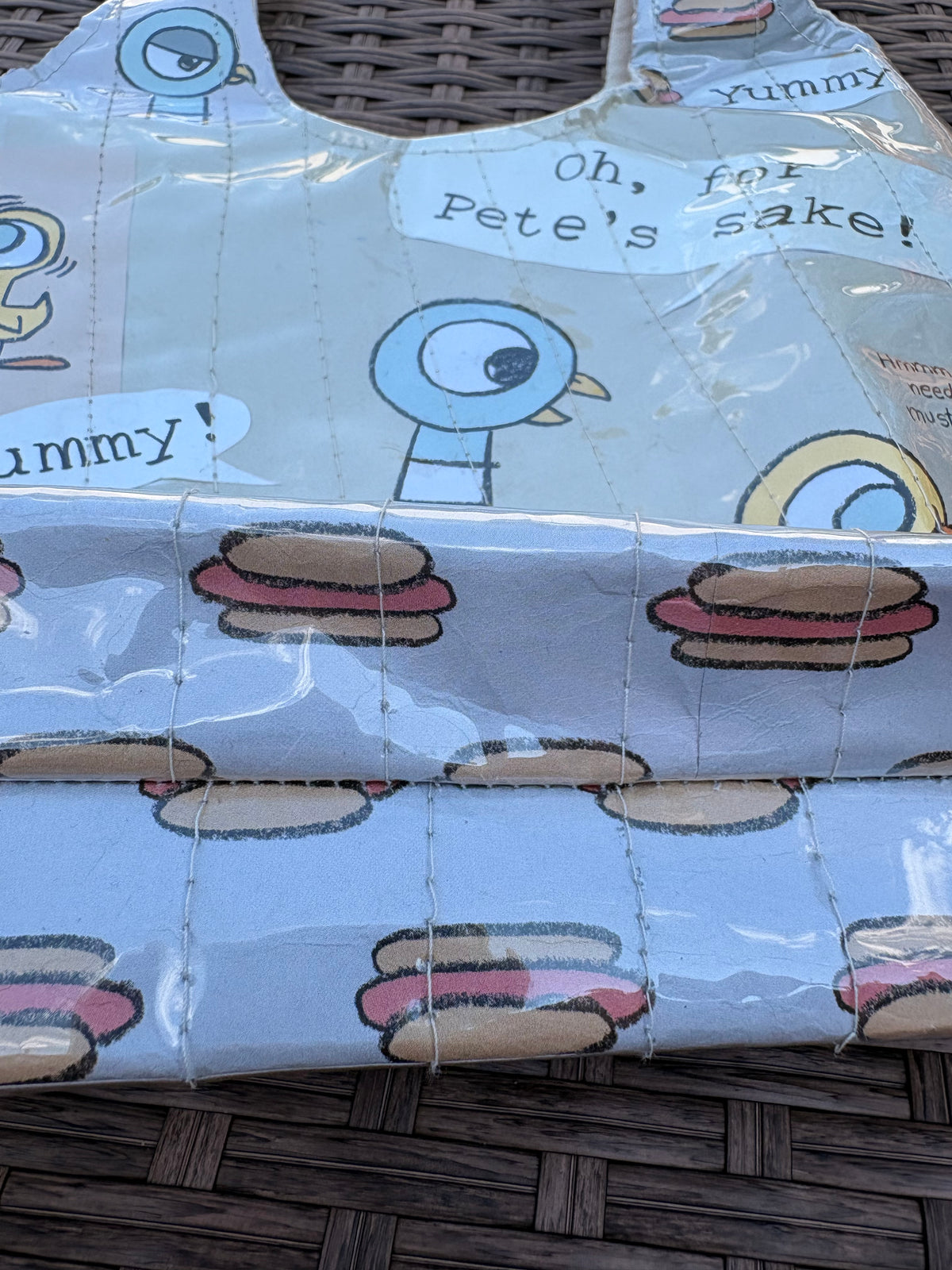 "The Pigeon Finds a Hot Dog" Tote Bag