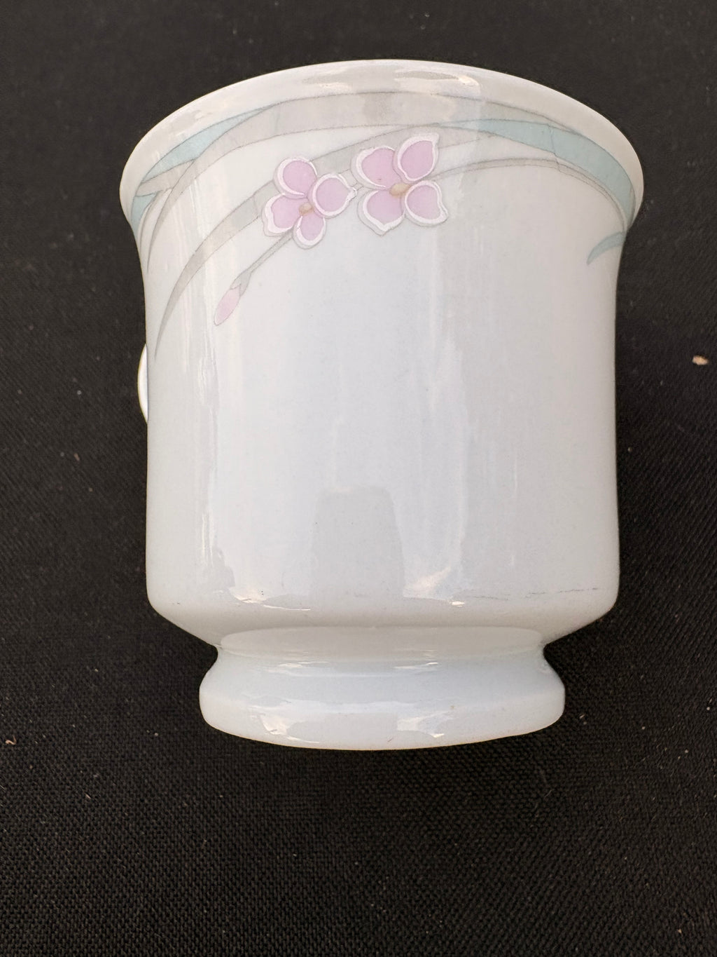 Gibson “Fantasy” Footed Teacup