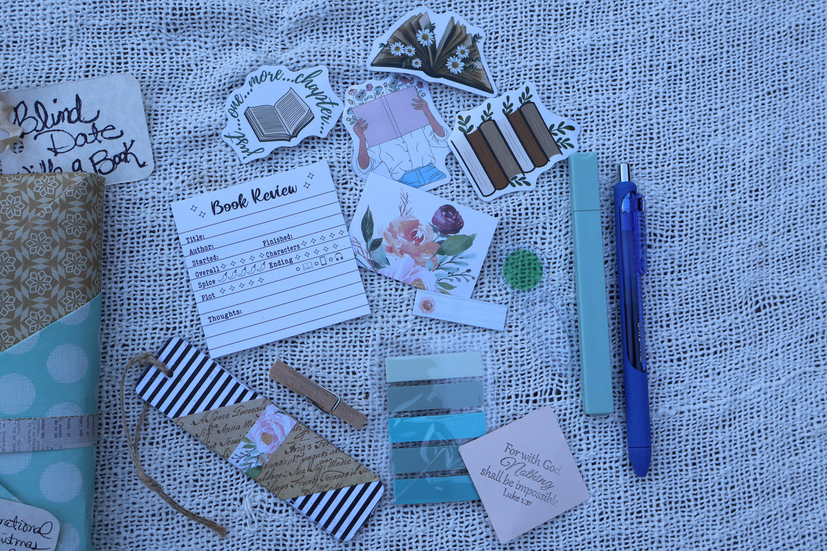 Blind Date with a Book – Inspirational Christmas Novel Bundle