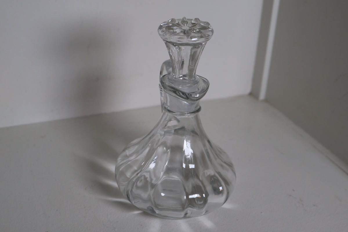 Anchor Hocking Fluted Glass Oil Cruet with Stopper