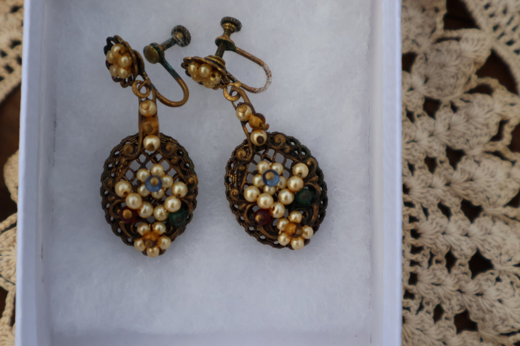 Vintage Gold-Tone Pearl & Jewel-Tone Cluster Screw-Back Earrings